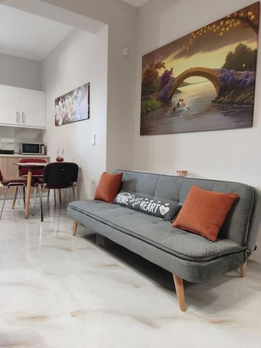 Ebony And Ivory Suites Drosia (Central Greece) Exterior photo