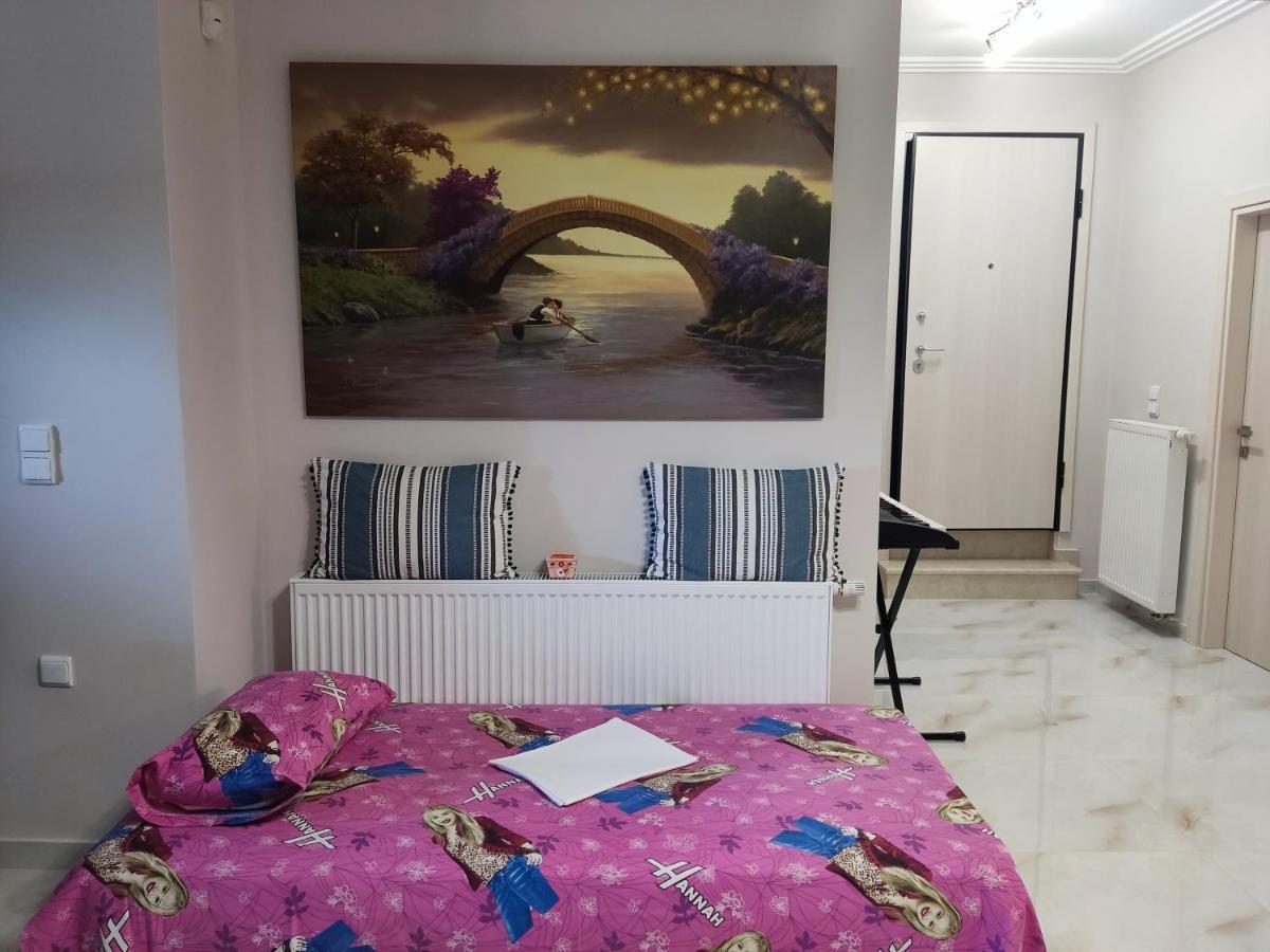 Ebony And Ivory Suites Drosia (Central Greece) Exterior photo